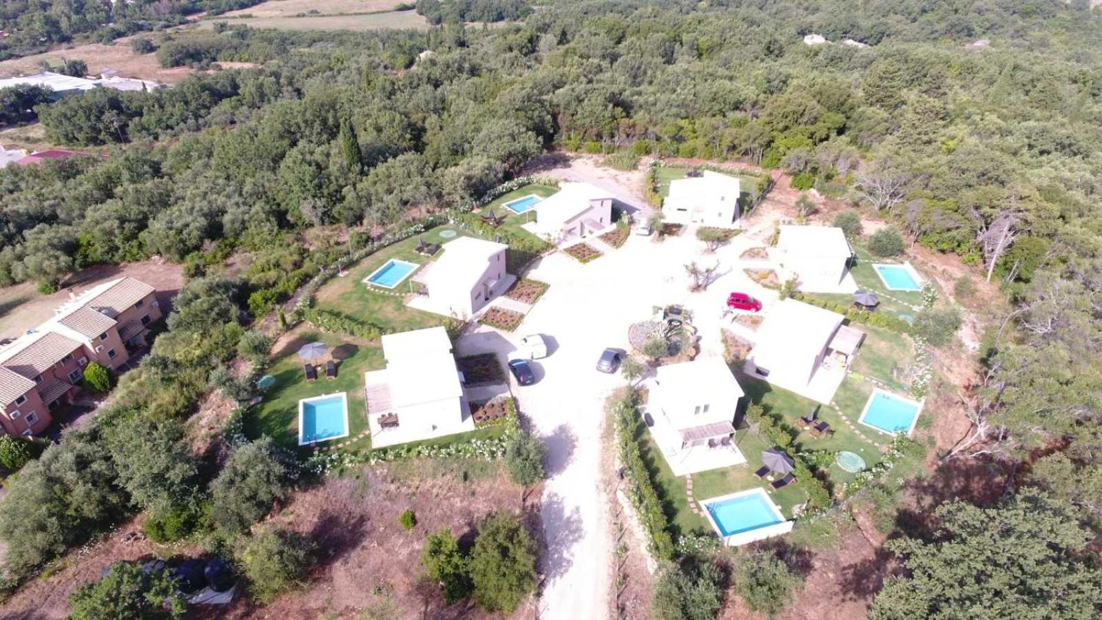 Skriperon Villas Epta Karpi Complex Of 7 Luxury Villas מראה חיצוני תמונה