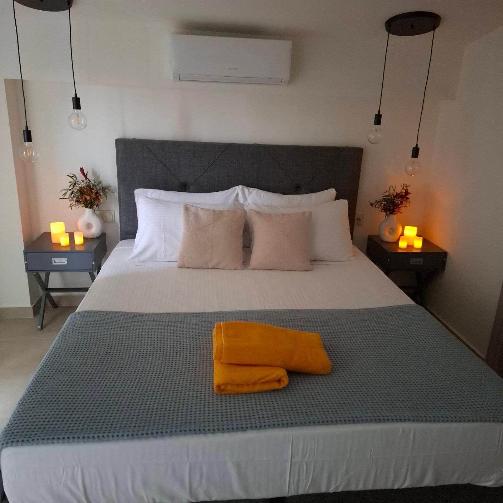 Skriperon Villas Epta Karpi Complex Of 7 Luxury Villas מראה חיצוני תמונה