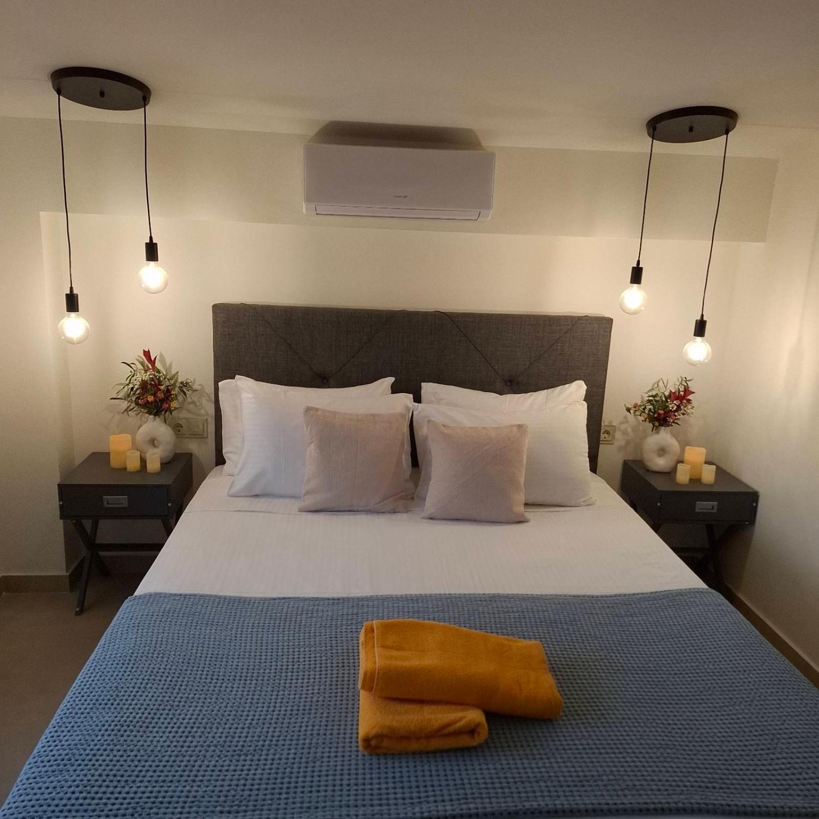 Skriperon Villas Epta Karpi Complex Of 7 Luxury Villas מראה חיצוני תמונה